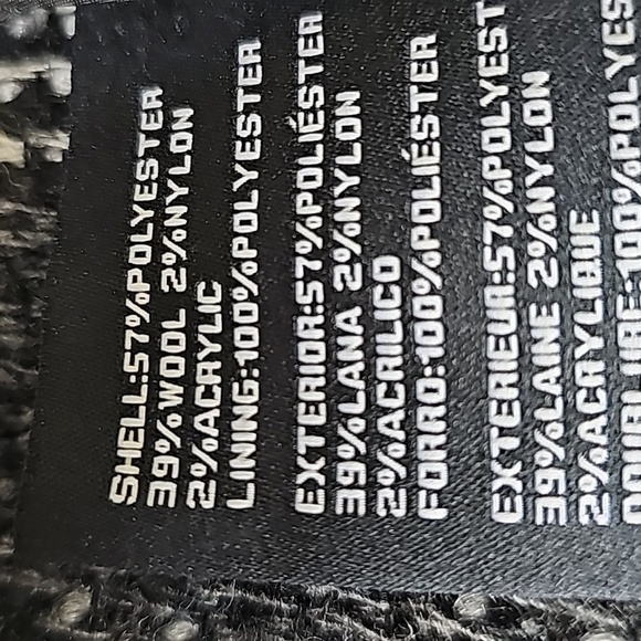 Guess preppi business Casual plaid lapel jacket. Size medium. Black and … - Picture 10 of 16